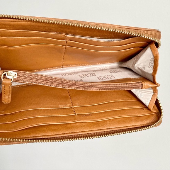 Michael Kors Ruched Leather Wallet - Picture 6 of 11